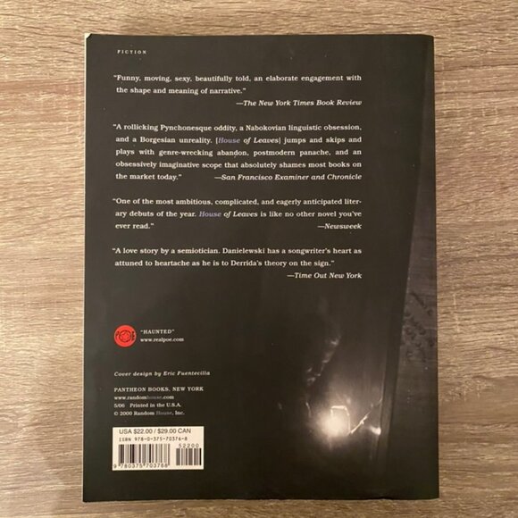 house of leaves book by mark z. danielewski (the remastered full colour edition) - Picture 2 of 4